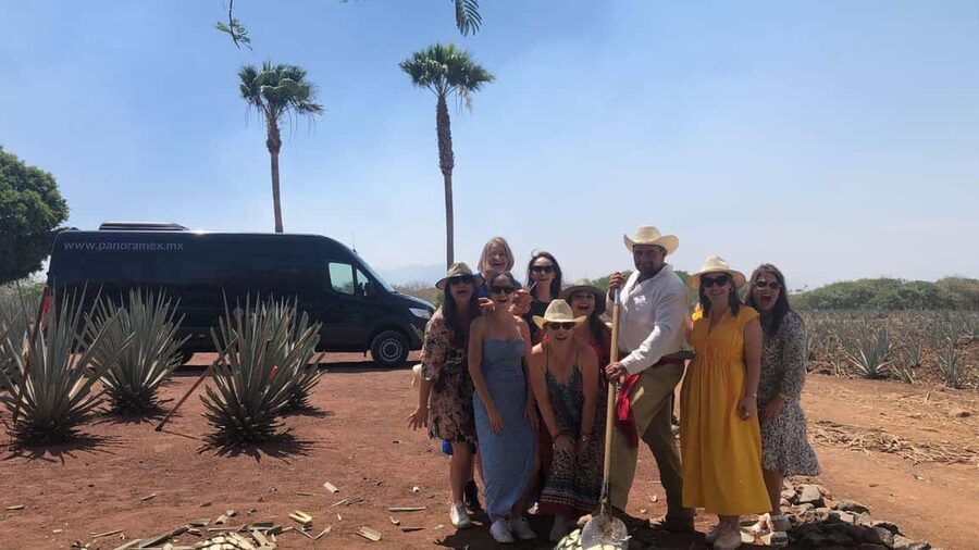 Guadalajara: Tequila Day Trip with Jose Cuervo Option - Tequila town free time, how to use your hour well