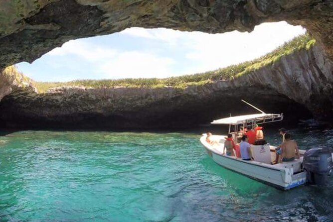 Guaranteed Hidden Beach • Small Group Tour • Punta Mita - Small-Boat Marietas Value from Punta Mita Pier