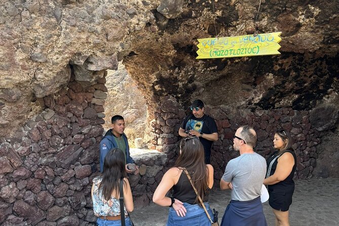 Guided tour EN Teotihuacan - Breakfast EN cave-round transport - Cacao workshop and 100% natural chocolate making at the end