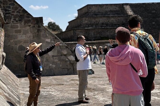 Guided Tour in Teotihuacan with Cave Breakfast and Transportation - The cocoa workshop ending: making chocolate and tasting the region