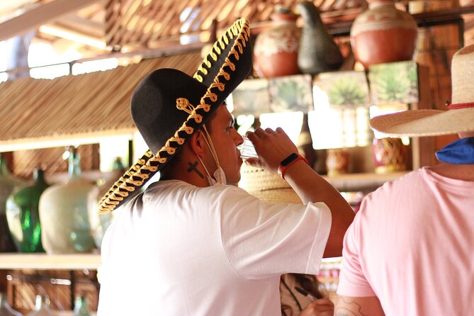 Guided tour of an ancestral Mezcal distillery with transport - Step 3: The guided tasting of 6 mezcals