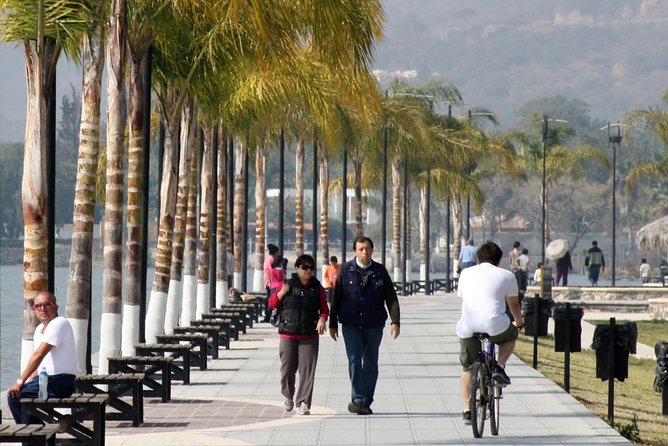 Half-Day Guided Tour of Lake Chapala from Guadalajara - Food and drinks: what’s included, what’s on you