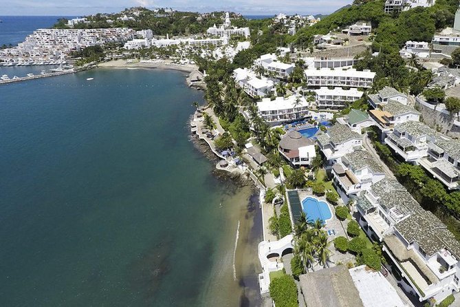 Half-day Manzanillo City Tours - A Four-Hour Circuit That Helps You Understand Manzanillo