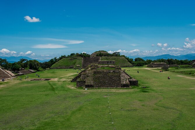 Half day tour to Monte Albán - Tombs, paintings, and the museum context you should not skip