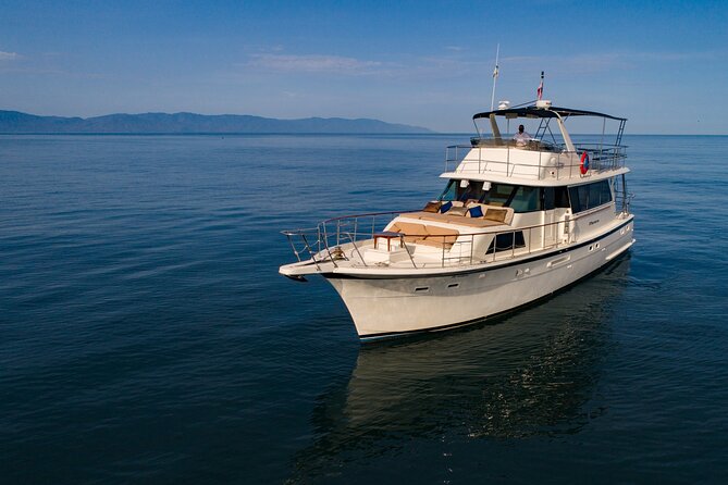 Hatteras 58-61' Luxury Yacht in Puerto Vallarta & Nuevo Nayarit - Logistics That Matter: Meeting Points and Boarding Timing