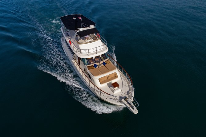 Hatteras 58-61' Luxury Yacht in Puerto Vallarta & Nuevo Nayarit - Who This Yacht Cruise Fits Best
