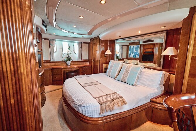 Heather Nikki 80 ft Italian Azimut Yacht Rental - Private chef menu planning: where the charter turns personal