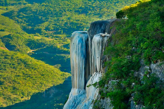 Hierve el Agua Guided Full Day Tour in Oaxaca - Morning pickup and the reality of a long route