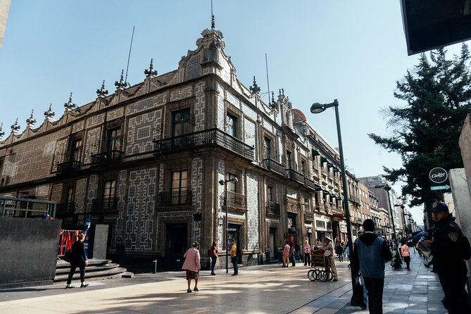 Highlights & Hidden Gems With Locals: Best of Mexico City Private Tour - A 3-hour private walk through Mexico City’s center