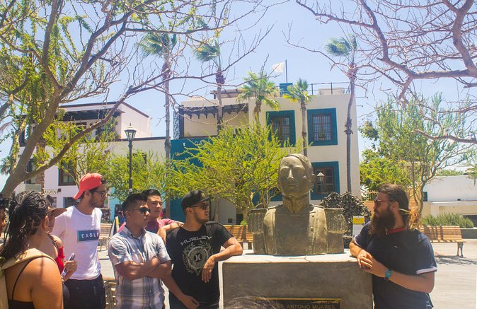Historical and Cultural Walking Tour of San José del Cabo - Plaza Mijares: the town’s symbolism in two stops