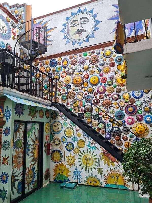 Historical & Cultural Walking Tour of San Miguel de Allende - The one-hour walk: architecture spotting and real visitor tips