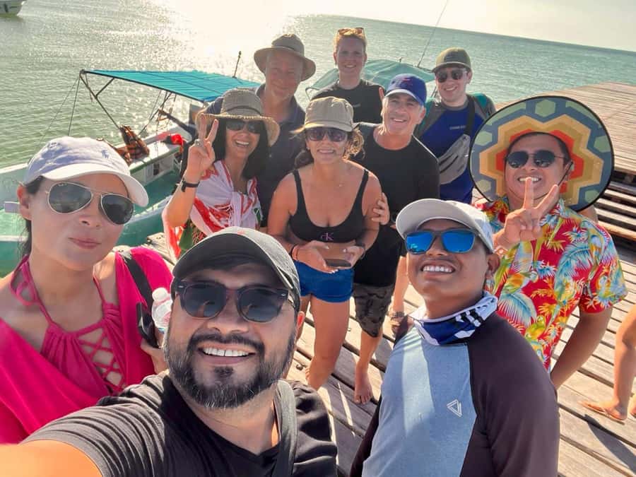 Holbox: Punta Mosquitos, Yalahau, & Pasión Island Boat Tour - The basic vibe: why this Holbox boat tour feels different