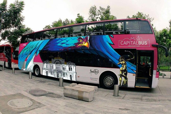 Hop-on Hop-off or Night Tour Tourist Bus in Mexico City - Avenida Moliere and Lincoln Park: the quiet break between big landmarks