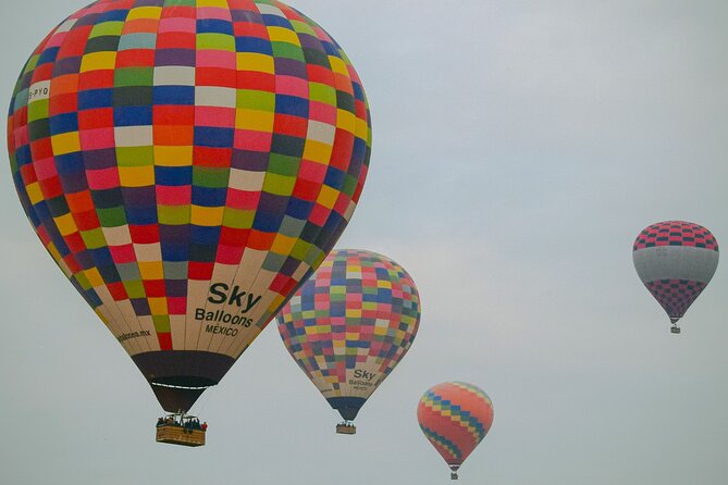 Hot Air Balloon Flight and Tour of the Majestic Pyramids - Toast, Coffee, and Breakfast: The Ceremony Part of the Day