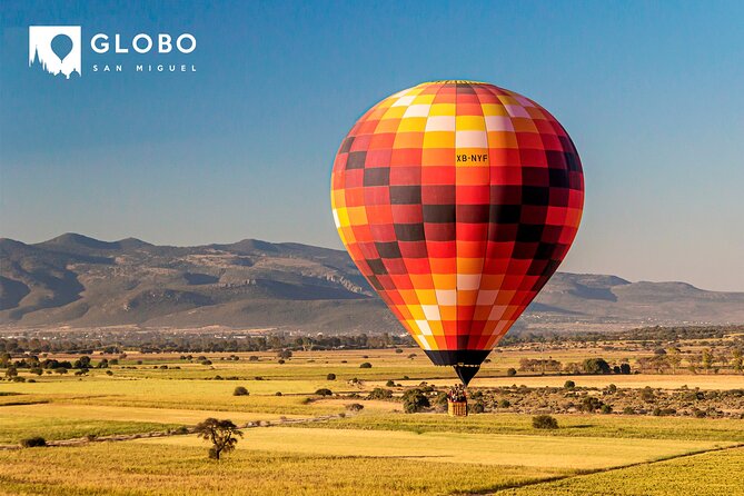 Hot Air Balloon Flight in San Miguel de Allende from Mon-Thurs - The balloon flight: sunrise over town and countryside views