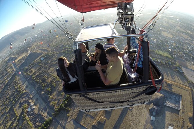Hot Air Balloon Flight over Teotihuacán - Flying at sunrise: Pyramid of the Sun views and wind-controlled routes