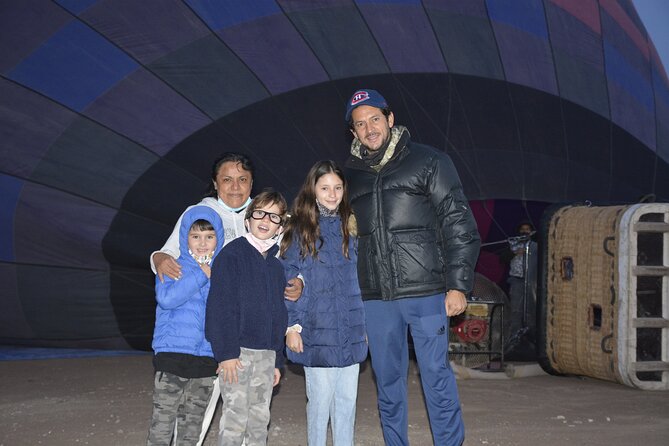 Hot Air Balloon Flight over Teotihuacán - The champagne moment and what it feels like up there