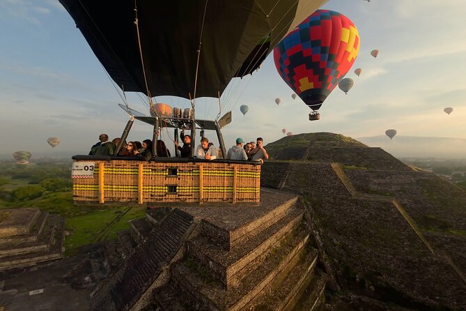 Hot Air Balloon Flight Teotihuacan With Pickup and Breakfast - Breakfast in a cave: food, air, and pre-Hispanic dances