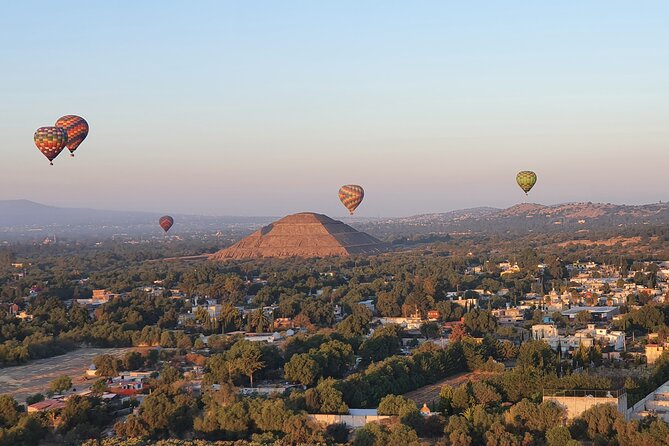 Hot air balloon from CDMX and Restaurant la Gruta (ORIGINAL) - Your 5:00 am Pickup: The Sunrise Reality Check