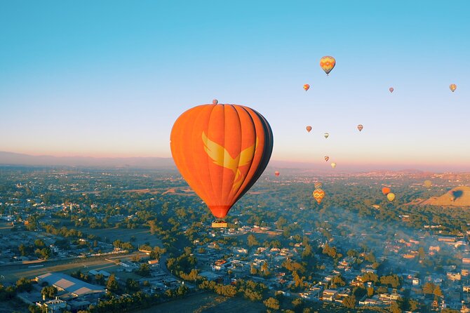 Hot Air Balloon Ride Over Teotihuacán Pyramids from Mexico City - The ride itself: 45 to 60 minutes over the Pyramid of the Sun and Moon