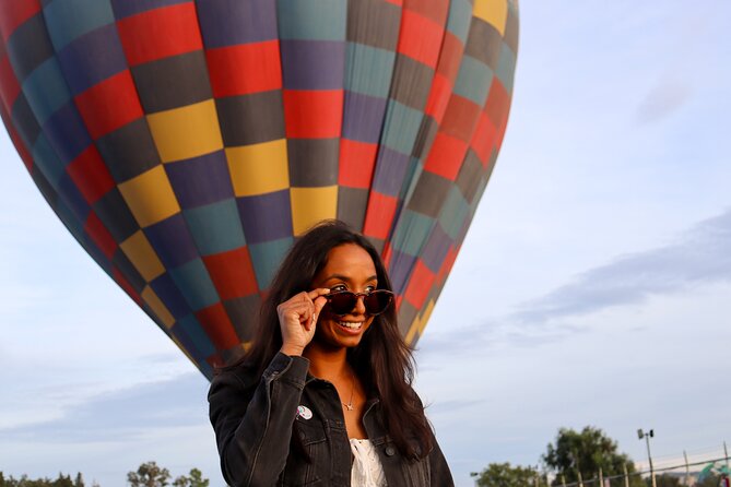 Hot air balloon ride with breakfast in Cueva from CDMX - After you land: the sparkling wine toast and back to the offices