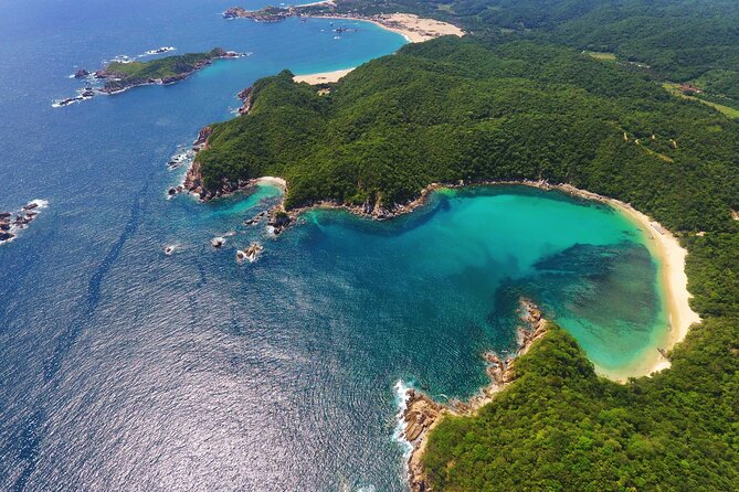 Huatulco Bahías Tour - A Huatulco Bay Cruise That Feels Like More Than a Ride
