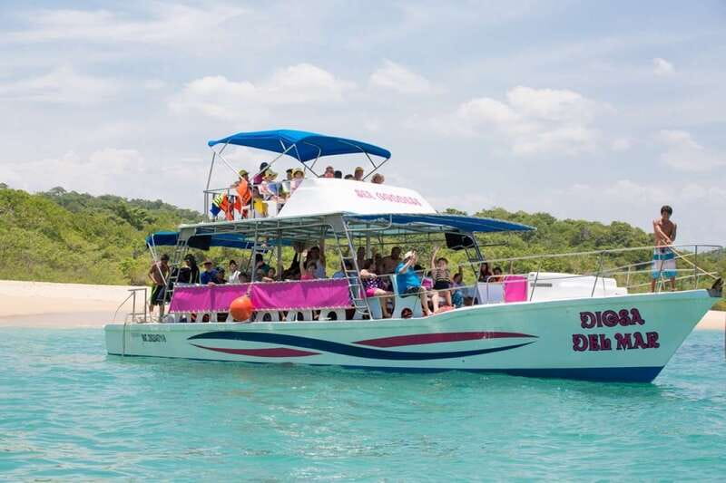 Huatulco: Bays Boat Tour with Snorkeling and Hotel Pickup - From Tangolunda to Santa Cruz, this day moves efficiently