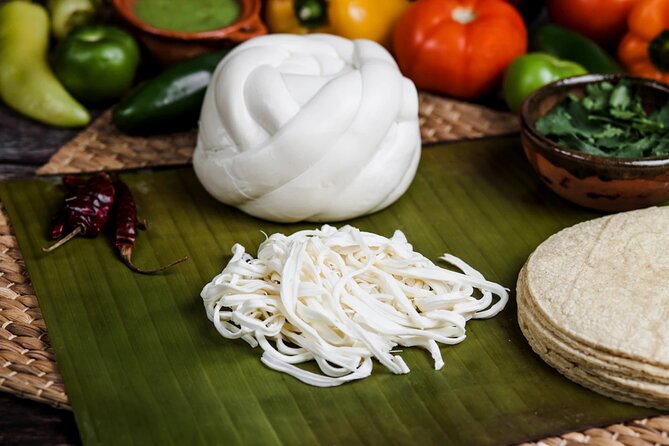 Huatulco Walking Food Tour - What the guide really adds to the food