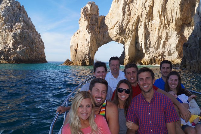 Humpback Whales in Cabo San Lucas - Cabo whale watching that starts with El Arco and the sea lions