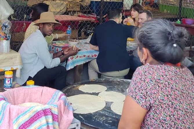 Immersion Tour and Oaxaca Markets, All gastronomy included - Your Start Point and the Walk to the First Stops