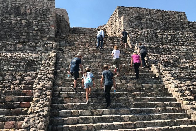 Immersive Cañada de La Virgen Pyramid Tour - Transport and group size: what “small group” means in real life