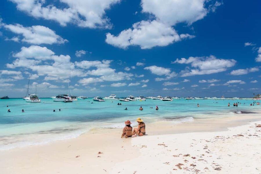 Isla Mujeres: Catamaran Ride with Open Bar, Snorkeling, and Lunch - Key Points Before You Go