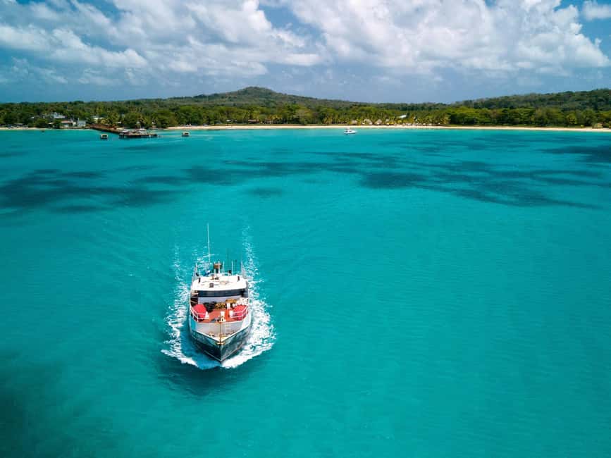 Isla Mujeres: Catamaran Ride with Open Bar, Snorkeling, and Lunch - The Catamaran Return, Catching the Views Again