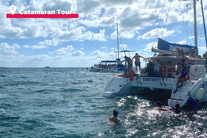 Isla Mujeres Catamaran + Snorkel + Open Bar on board + Buffet - Buffet and Drinks: What the Included Meal Gets Right