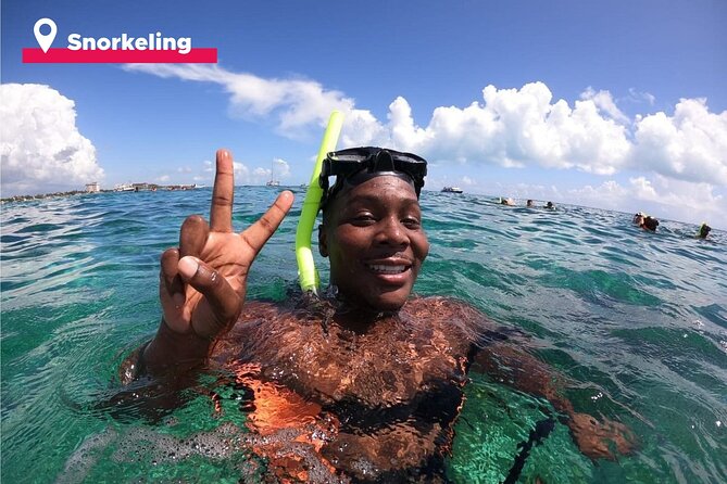 Isla Mujeres Catamaran + Snorkel + Open Bar on board + Buffet - Is This the Right Fit for Families, Couples, and First-Time Snorkelers?