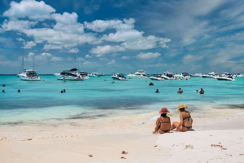 Isla Mujeres: Catamaran with Open Bar, Snorkeling and Lunch - Two Hours to Wander Isla Mujeres Your Way