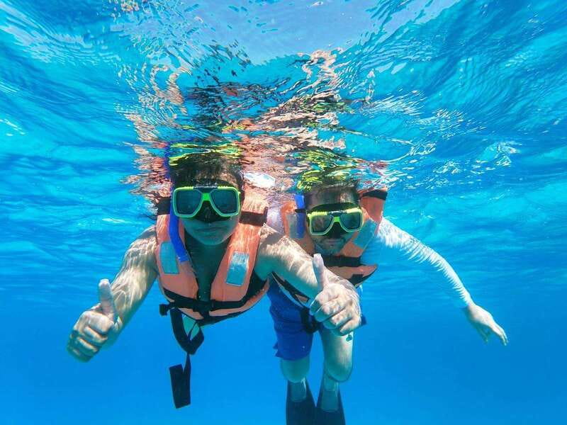 Isla Mujeres: Catamaran with Open Bar, Snorkeling and Lunch - Catamaran Cruise: Open Bar, Music, and Caribbean Views