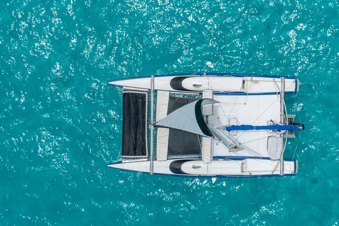 Isla Mujeres Premium Tour in Private Catamaran with Lunch - Price and value: what $1,050 per group actually covers