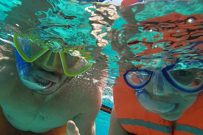 Isla Mujeres: Snorkeling Adventure at the Underwater Museum - Stop 1: El Farito Reef, the boat-only warm-up