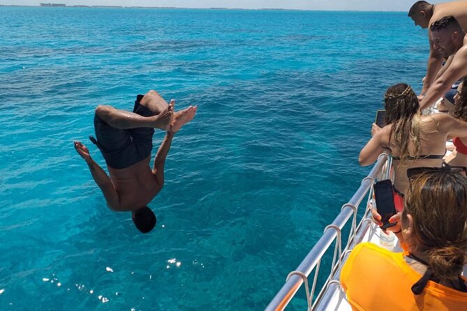 Isla Mujeres Tour with Open Bar Food and Snorkeling - Getting Started at Coco Bongo in Playa del Carmen (And How to Avoid Time Loss)
