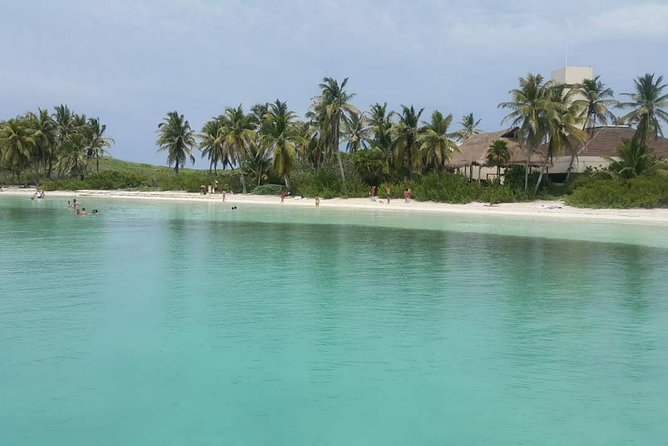 Isla Mujeres Unlimited! Fun & Party with transportation - Your day on the water: what this trip feels like