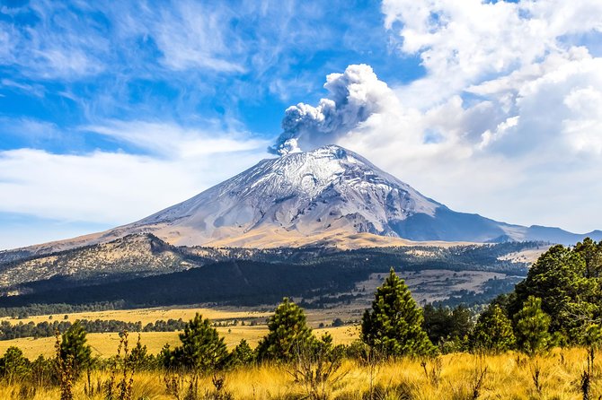 Iztaccihuatl Volcano Hike with an Alpinist - What’s Included, What’s Not, and What You Should Pack