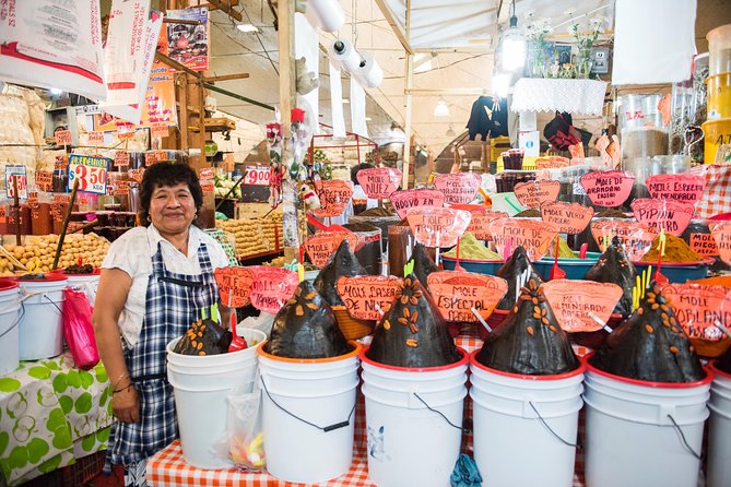 Journey Through La Merced - Centro Historico after La Merced: revived streets and urban art at a walking pace