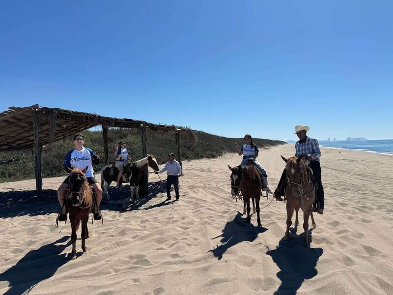 Jungle and beach horseback ride + lunch + mezcal - Lunch at the ranch, machaca burritos plus mezcal pairing