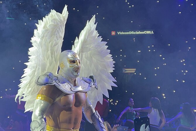Live Wrestling from the Best Area of the Arena Mexico - Timing the night: traffic, early arrival, and the pre-show food scene