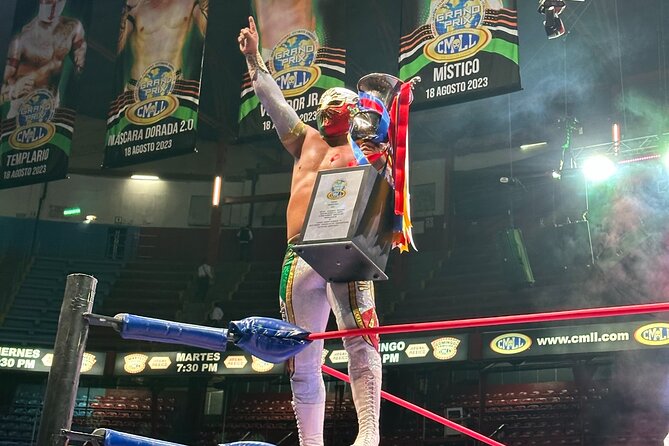 Live Wrestling from the Best Area of the Arena Mexico - Stop 1: Arena México and the view that changes everything