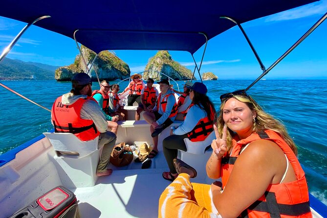 Los Arcos 5 islands Snorkeling Cliff Jumping and Hidden Beach - Hidden beach by boat: a short wind-down, not a full beach day