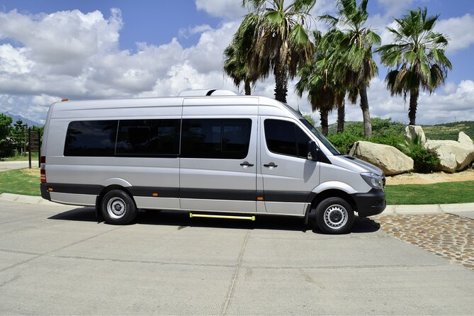 Los Cabos Airport Shuttle Roundtrip Hotels Only - Finding the shuttle team at SJD, how to avoid the airport chaos