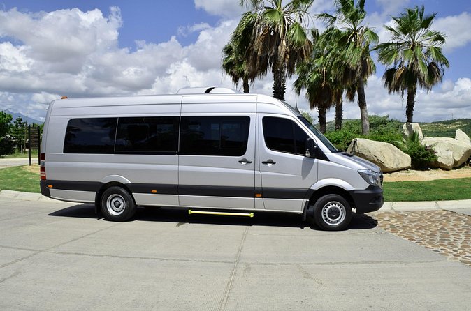 Los Cabos Airport Shuttle Roundtrip Hotels Only - What the ride feels like: vehicles, comfort, and the driver