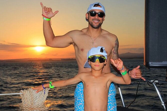 Los Cabos Catamaran Cruise with Open Bar & Light Snack - Group size and comfort: max 50 passengers and real-world crowd levels